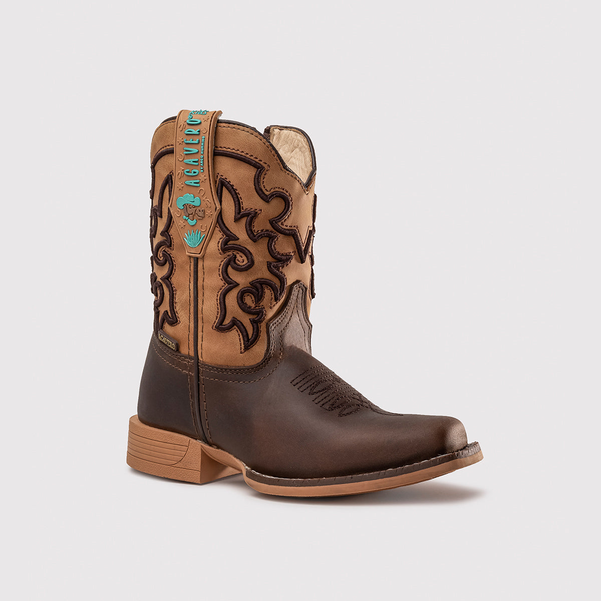 "Roble" – Estilo Clásico y Aventurero